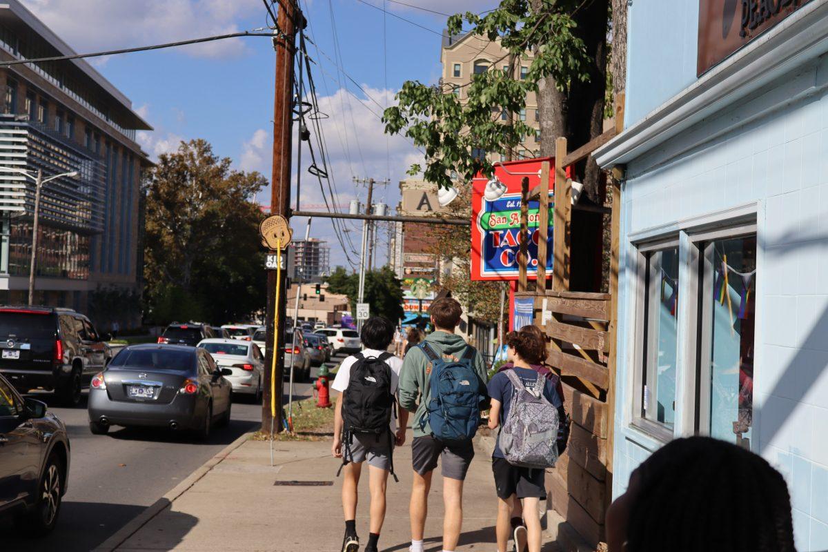 Students venture off-campus to get an after-school snack- they’re heading towards many chains including, Starbucks, Chipotle, Dunkin’, and Subway. (via the Peabody Press)