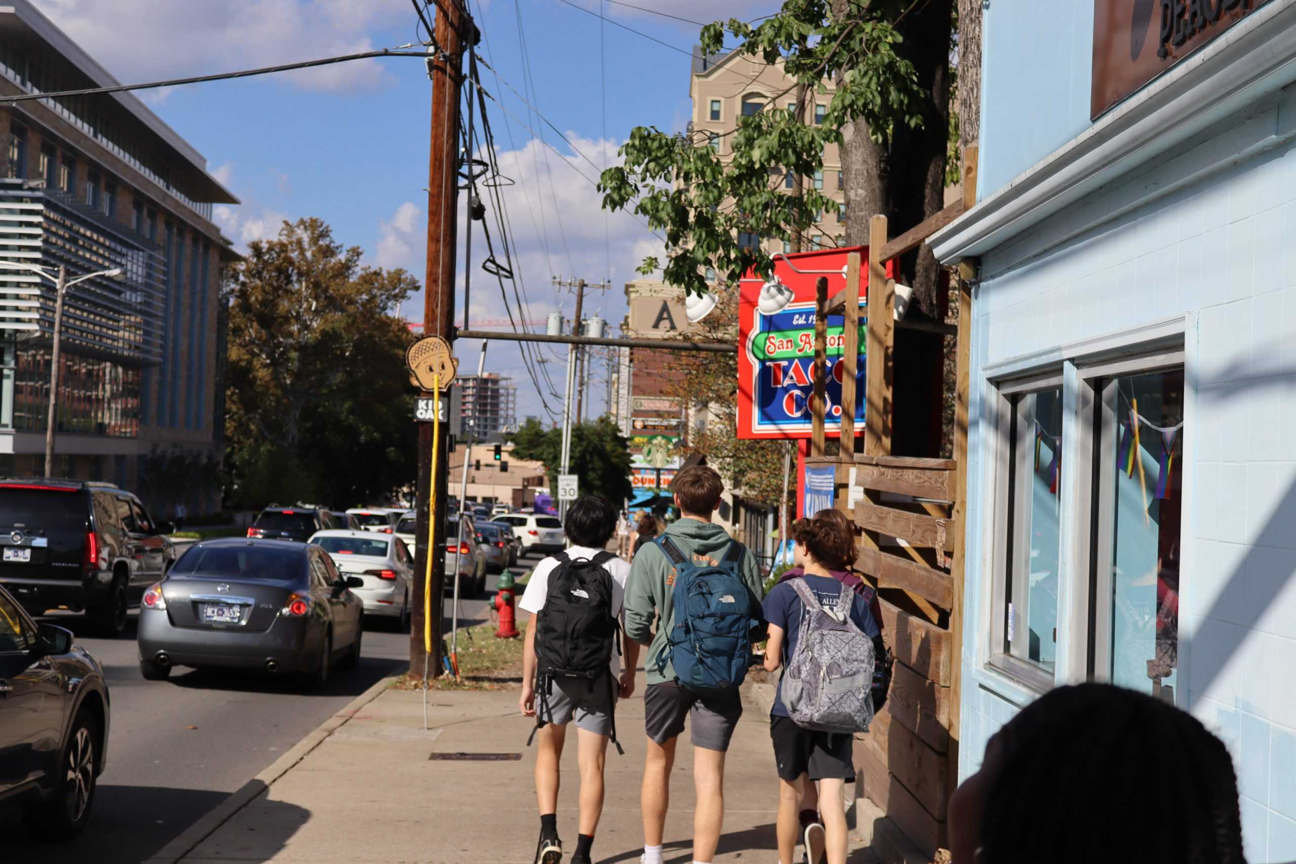 Students venture off-campus to get an after-school snack- they’re heading towards many chains including, Starbucks, Chipotle, Dunkin’, and Subway. (via the Peabody Press)