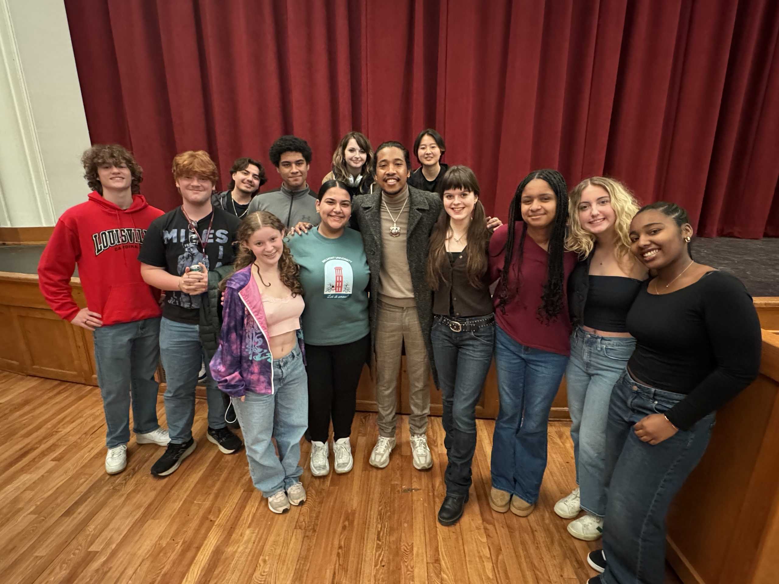 Justin Jones posing for a selfie with AP U.S. Government students. (via the Peabody Press)