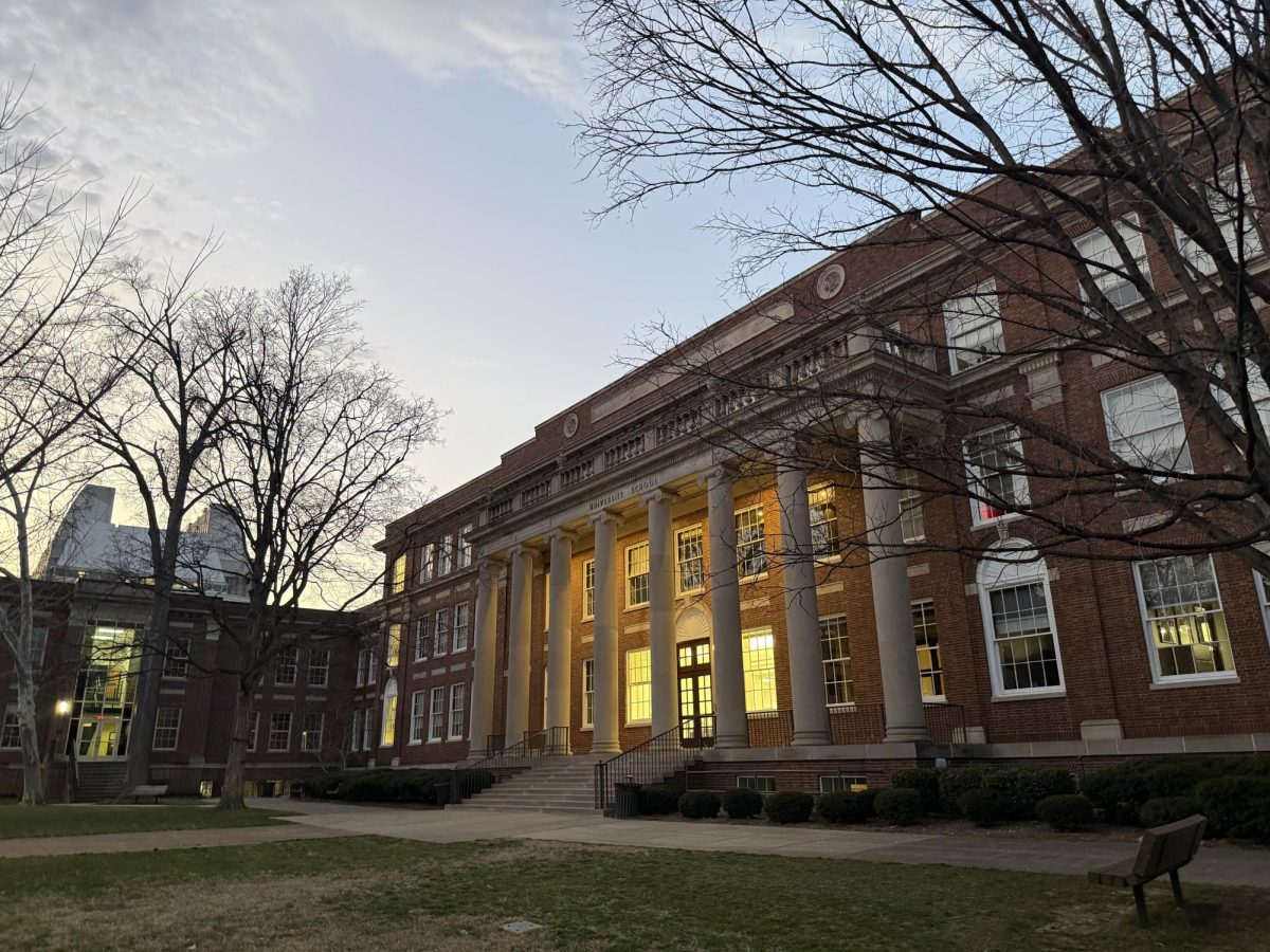 The sun sets over USN on the eve of course registration season.